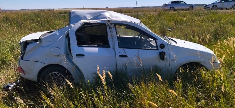 В Брединском районе молодая автоледи устроила смертельное ДТП с переворотом