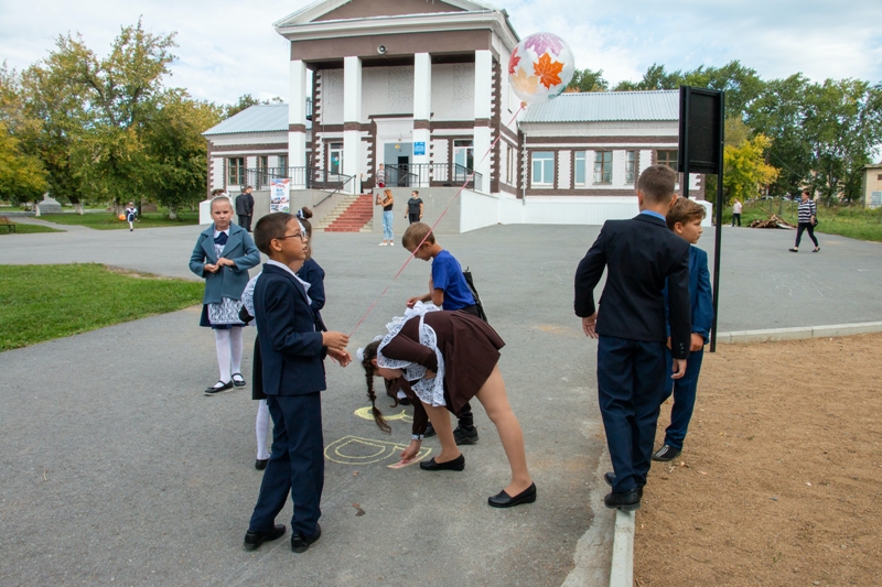 Челябинскую гимназию проверят на родительские поборы*1