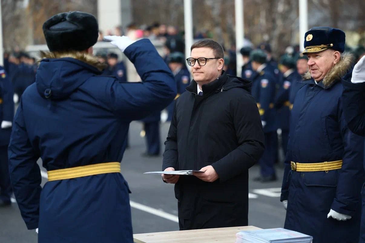 Текслер поздравил выпускников Челябинского филиала Военно-воздушной академии