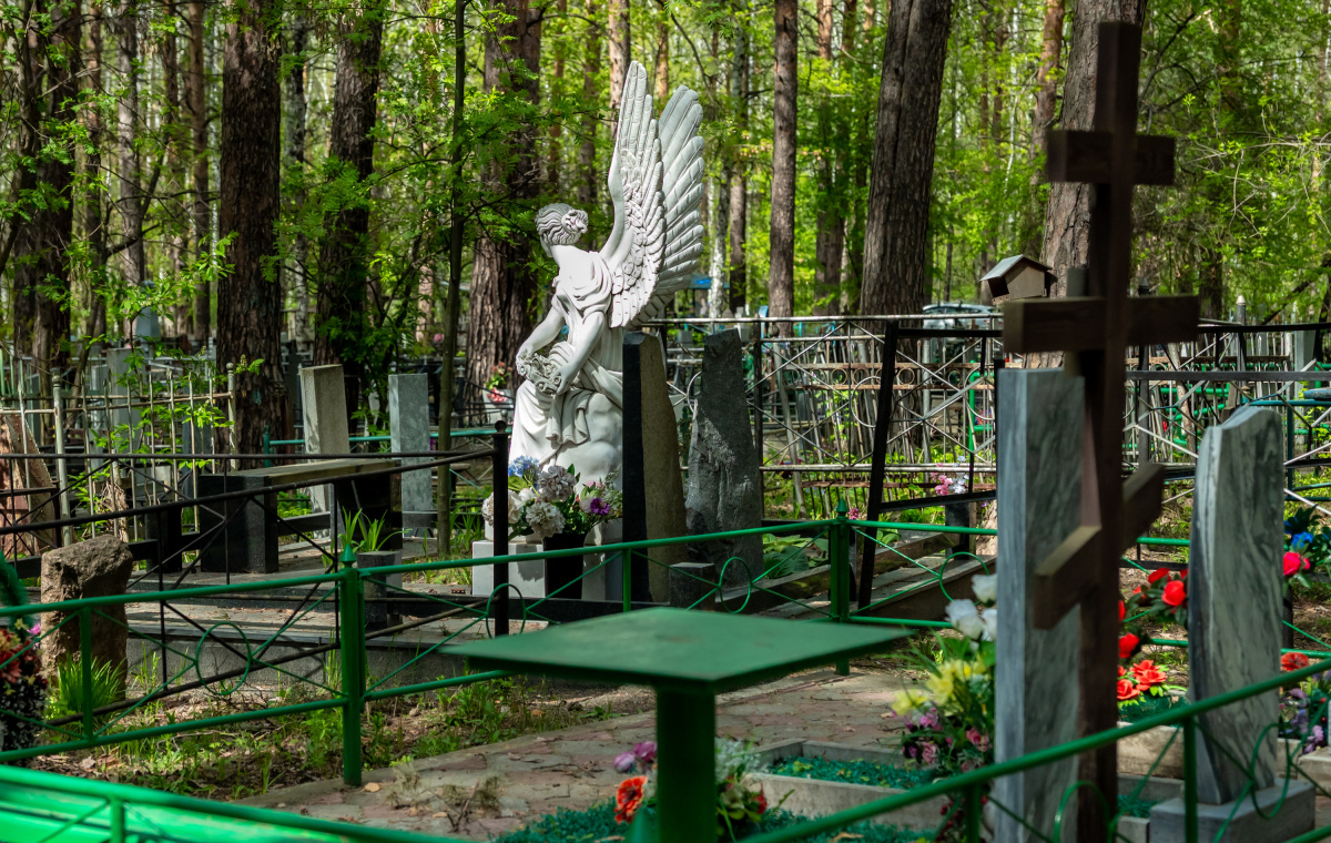 Известное кладбище Челябинска получит продолжение*