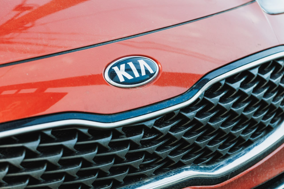 15-летний челябинец на чужом Kia катал товарищей и попался ДПС*1