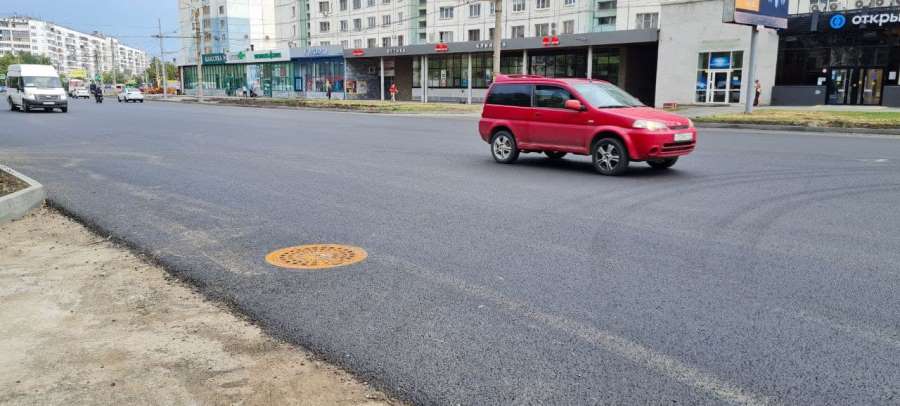 На дорогах в Челябинске начали устанавливать плавающие люки
