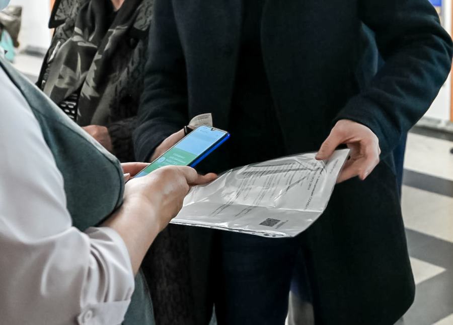 Сколько готовы платить контролерам QR-кодов в Челябинской области