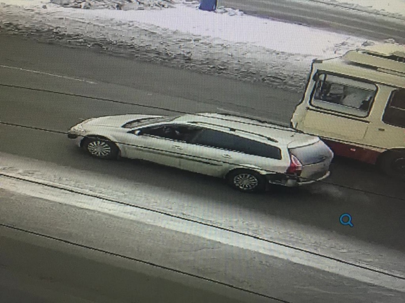В Челябинске водитель троллейбуса попал в больницу после драки с автолюбителем