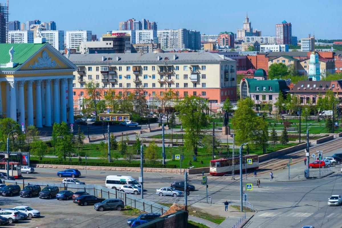 Часть проспекта Ленина в Челябинске закроют для общественного транспорта *1