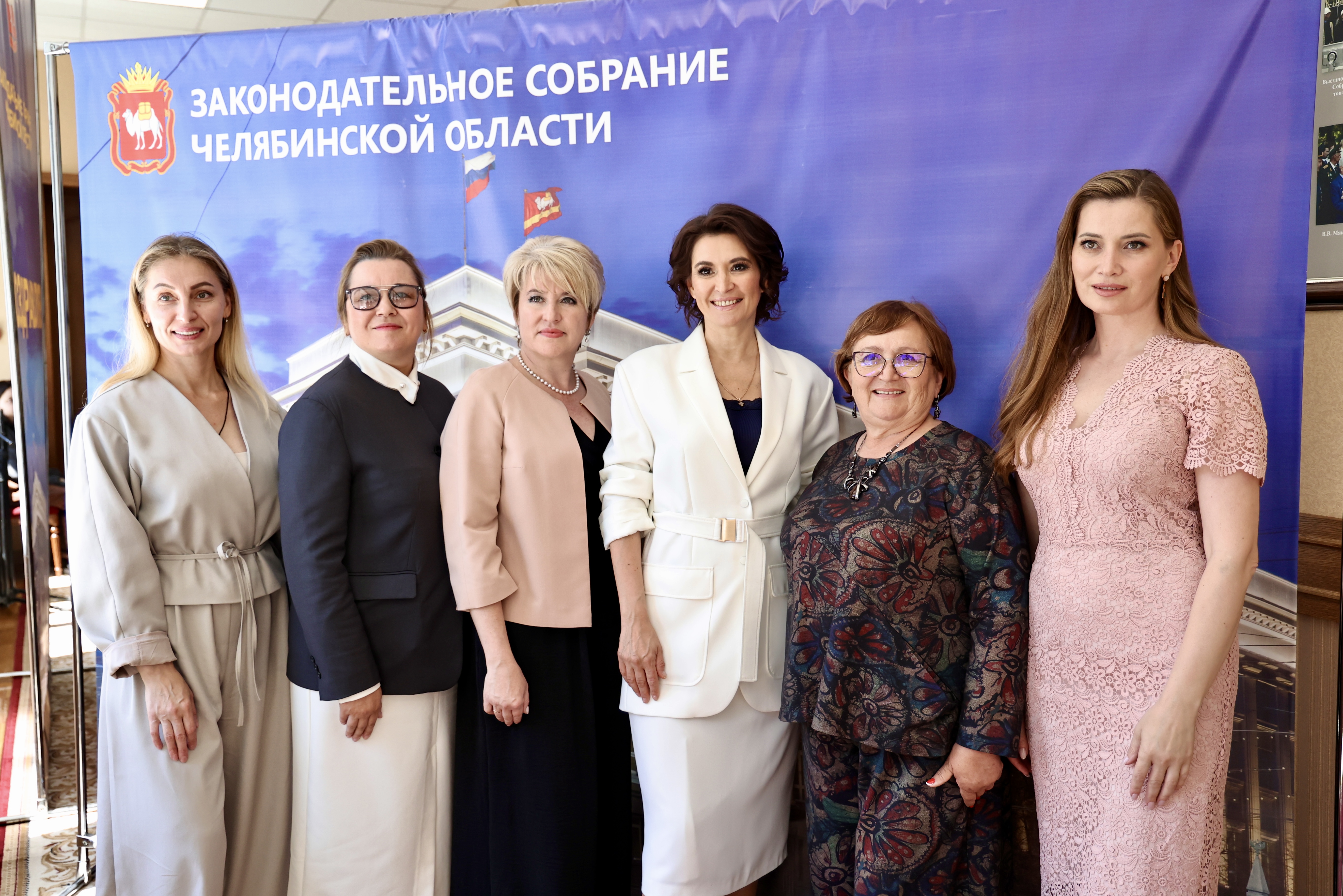 Первое послание Алексея Текслера восьмому созыву ЗСО: фотореп из парламента