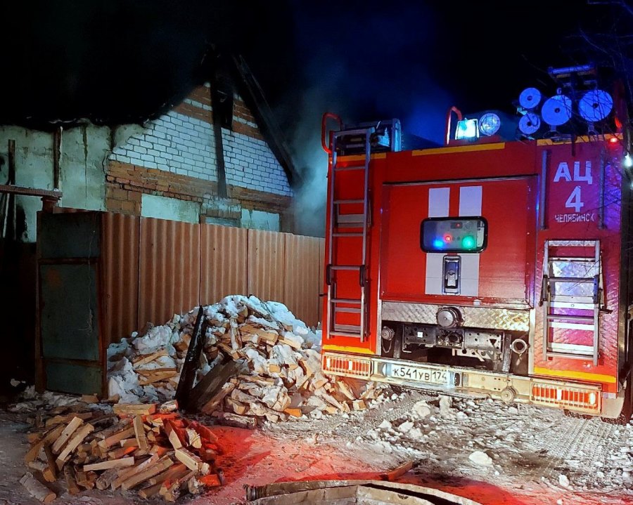 Смерть двух детей на пожаре в Челябинске вылилась в уголовное дело