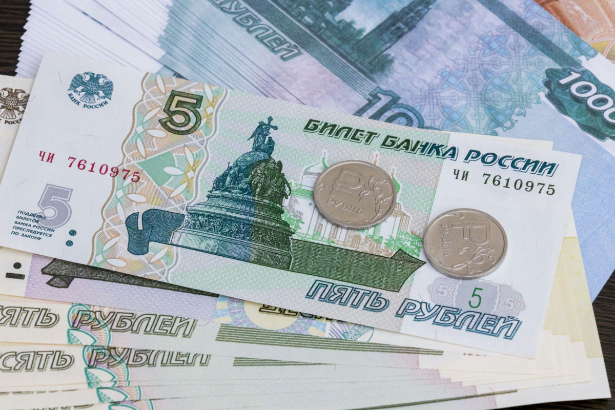 Челябинцы носят с собой в среднем 4300 рублей наличными*