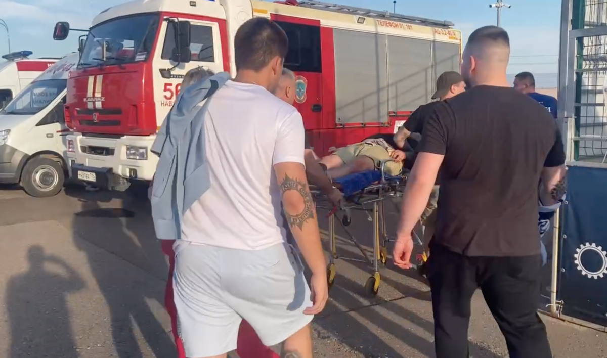 Болельщику ФК Челябинск проломили голову на матче в Набережных Челнах*