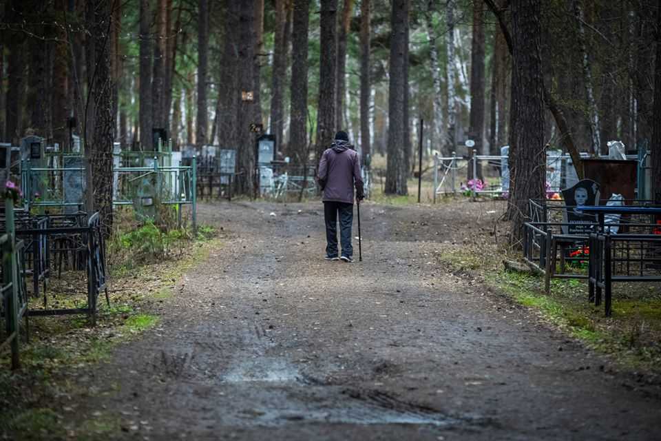Ветерана ВОВ не могут похоронить в Челябинске из-за запрета суда*1