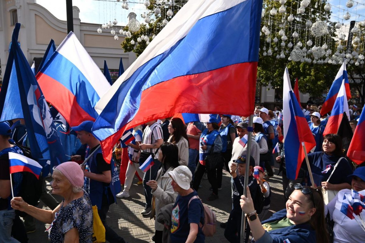 Почти 90% жителей Челябинской области гордятся наличием гражданства России*