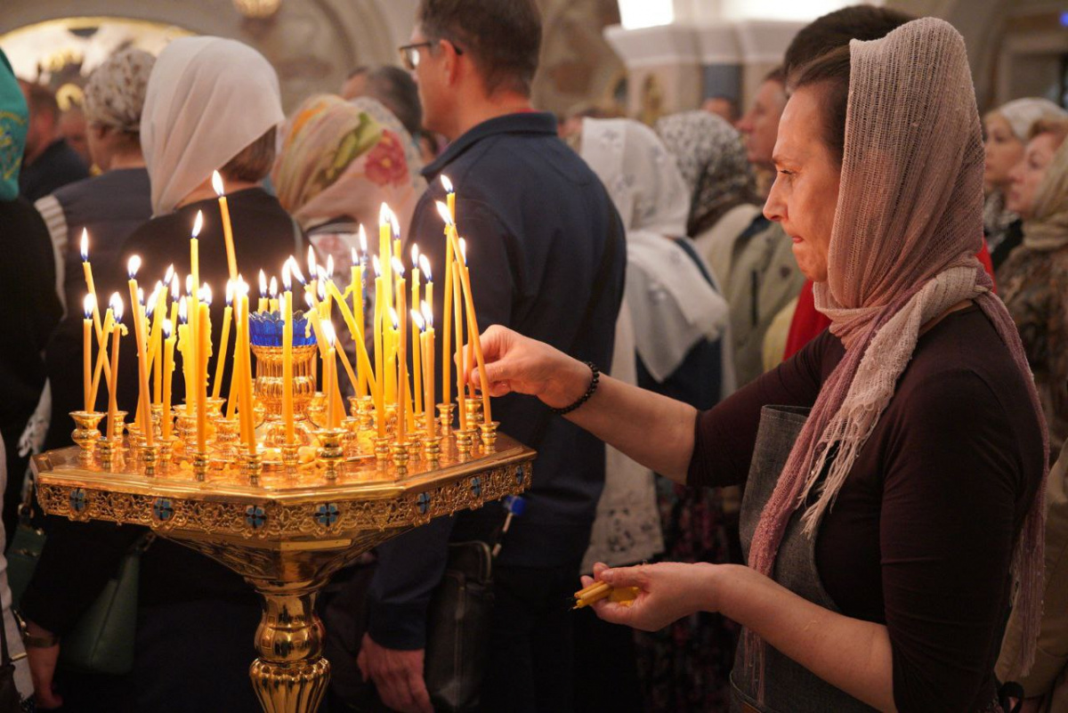 Митрополит Алексий совершил рождественское богослужение в соборе Челябинска*