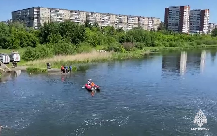 Тело 8-летнего ребенка достали из реки в Челябинске *