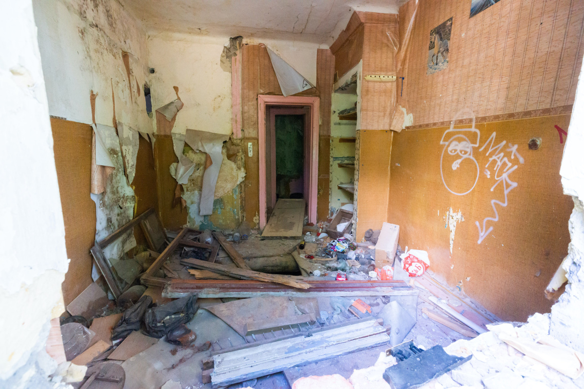 Расселить аварийную трехэтажку в Челябинской области попытается прокуратура*1