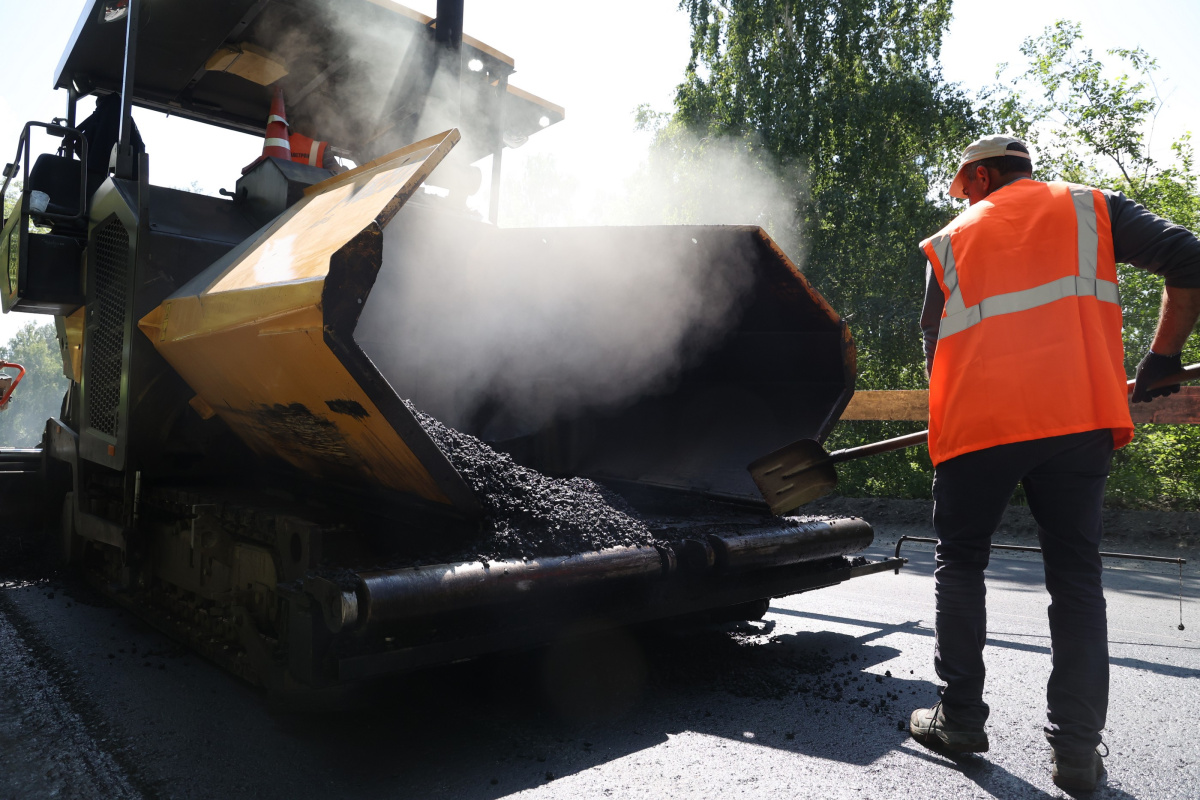 Дорогу на улице Клайна в «Парковом» сдадут к октябрю*