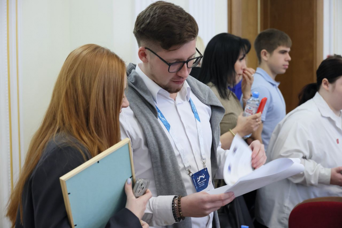 Челябинская молодежь сформирует предложения для улучшения жизни в стране*1