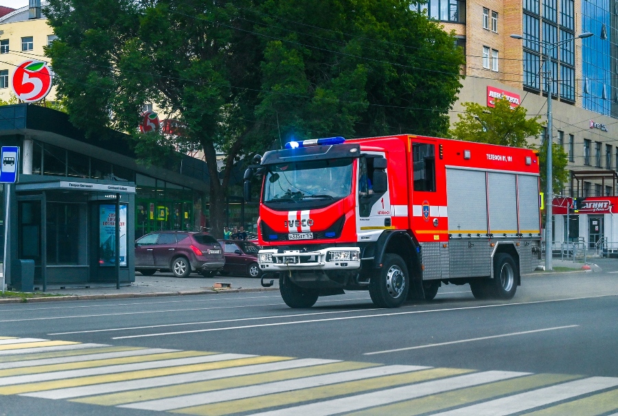 Пенсионерка погибла во время пожара в пятиэтажке Челябинска*1