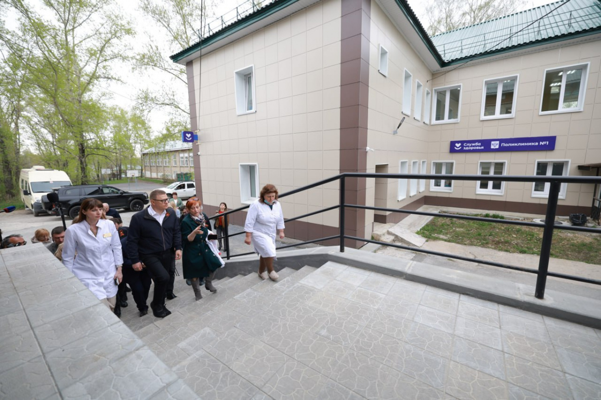 Алексей Текслер проверил капремонт Кусинской районной больницы*