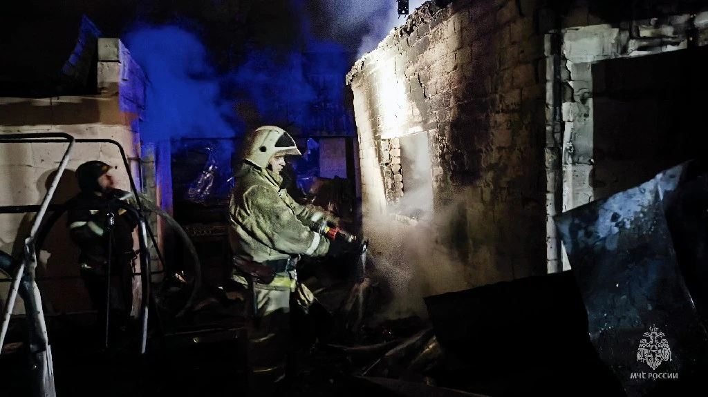 Четыре челябинца пострадали на ночном пожаре в СНТ*