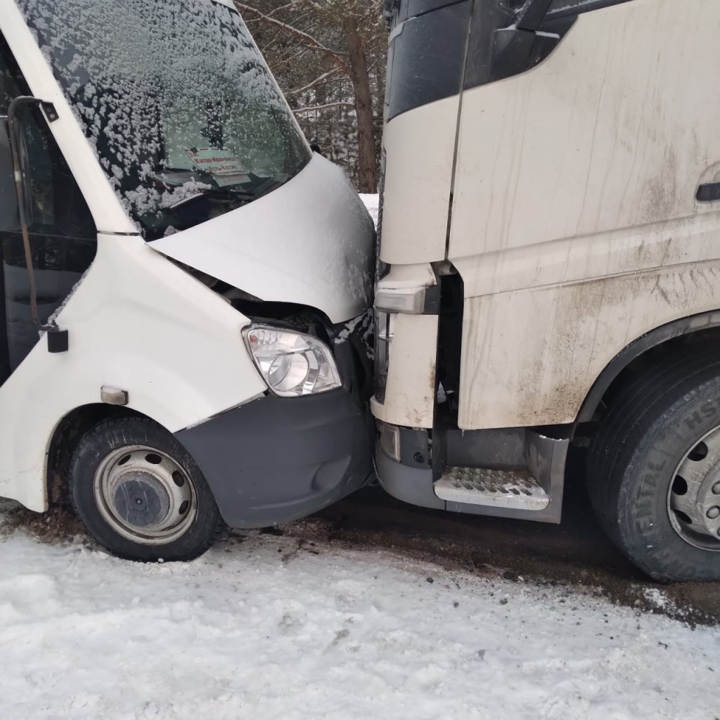 Прокуратура проверит обстоятельства ДТП с 9-ю пострадавшими в Усть-Катаве │  Челябинск сегодня