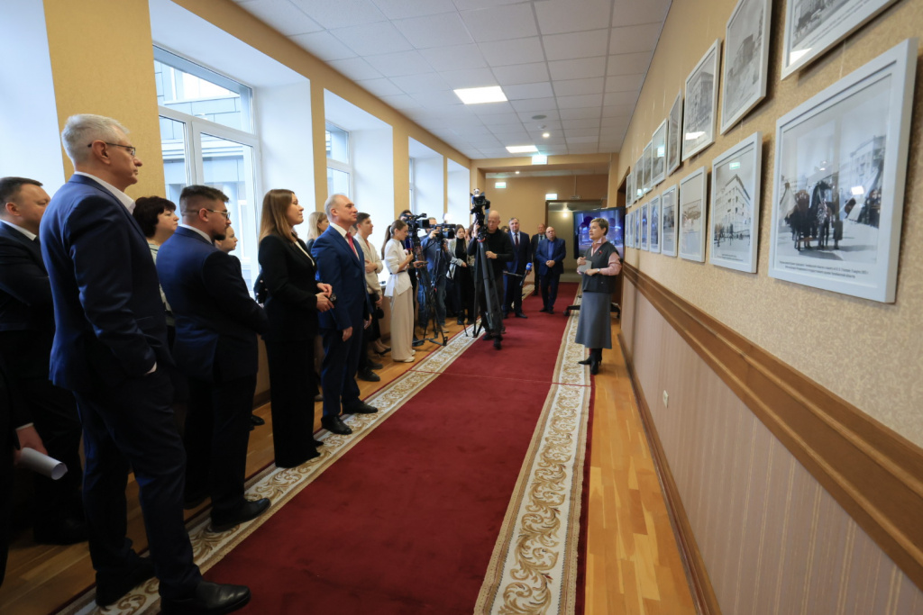 2d4a3561.jpg 2d4a3561.jpg