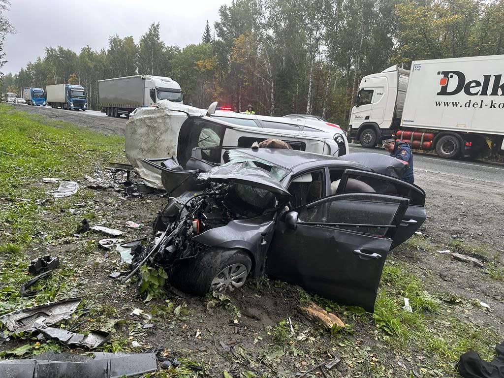 Мужчина погиб в жутком лобовом ДТП на М5 в Челябинской области