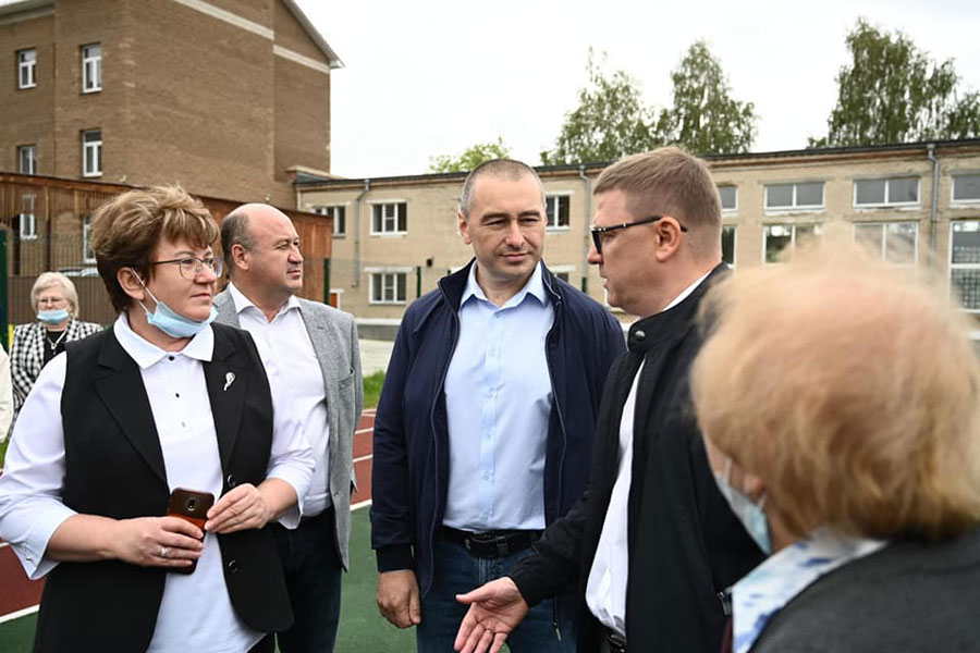 Алексей Текслер провер рабочий день в Еманжелинске
