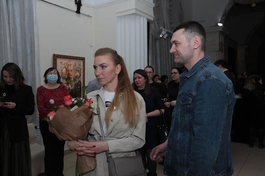 В Челябинске открылась выставка Никаса Сафронова