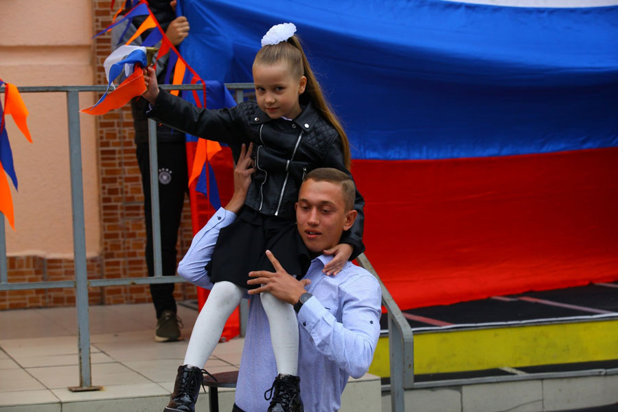 Челябинские школьники отметили День знаний