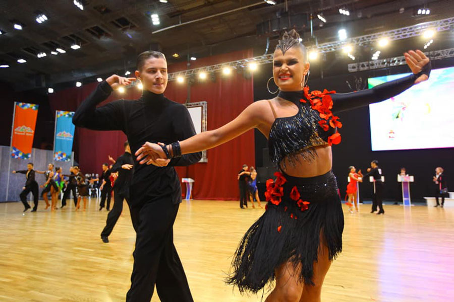 В Челябинске прошел Кубок губернатора по танцевальному спорту