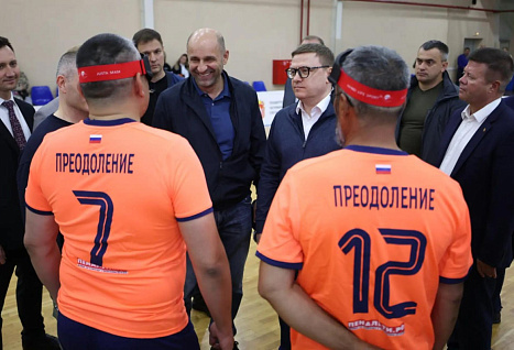 В Челябинске открыли футбольный корт для спортсменов с нарушением зрения
