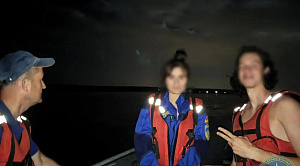 Исчезнувших на плоту подростков нашли глубокой ночью в камышах Челябинской области