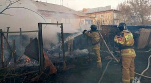 На юге Челябинской области произошел пожар на 300 квадратных метров