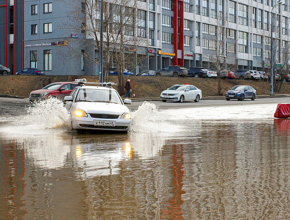 Челябинск потек: почему горожане радуются приходу «большой воды»