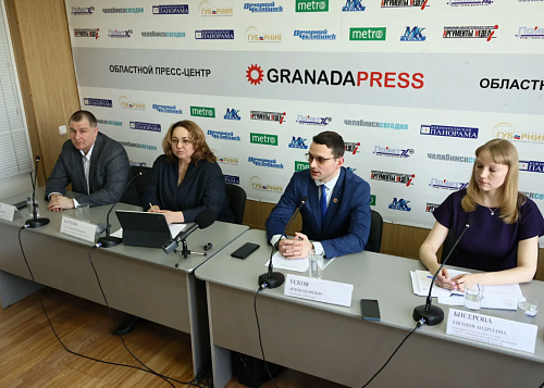 Челябинцев предупредили о рисках банкротства