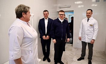 Алексей Текслер поздравил жителей региона с Днем медицинского работника