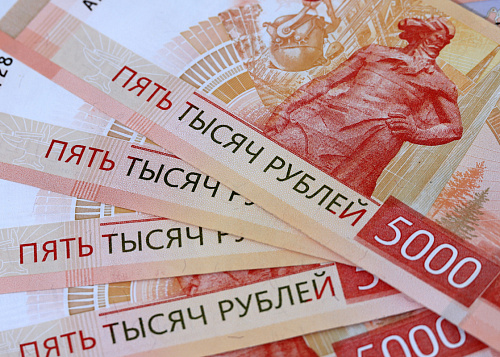 Зарплату в 135 тысяч рублей предлагают директору магазина косметики в Челябинске