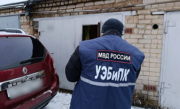 В Челябинске накрыли склад с поддельным алкоголем и табаком на 2,5 млн