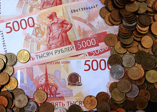 101 тысячу рублей в месяц желают зарабатывать челябинцы в 2026 году