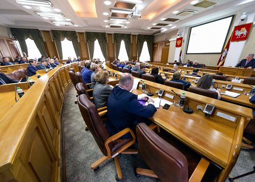 В условиях пандемии и СВО: какие законы приняли депутаты челябинского ЗСО за пять лет