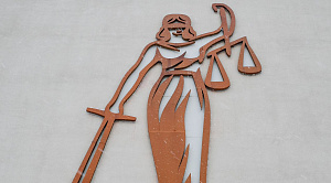 В Магнитогорске трое «выпускников» получили уголовные дела за покупку дипломов