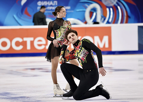 Все снова в восторге: Челябинск принимает юниорское первенство по фигурному катанию