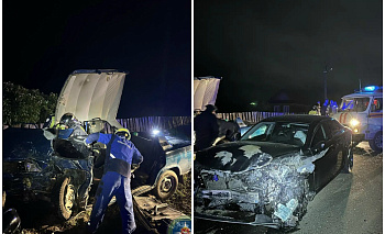 Двух парней «вырезали» из ВАЗа после жесткой аварии в Усть-Катаве