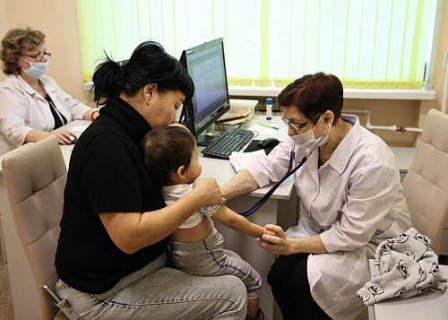 Челябинский педиатр назвала симптомы ОРВИ для экстренной госпитализации ребенка