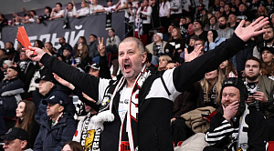 «Трактор» обыграл «Автомобилист» в уральском дерби со счётом 3:1