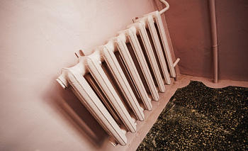 В Каслях досрочно вернули тепло в дома и соцобъекты после аварии