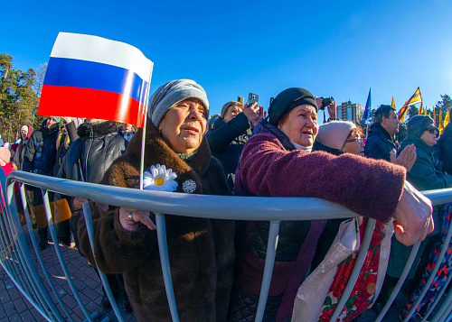 Народными гуляниями отпраздновали День народного единства в Челябинске