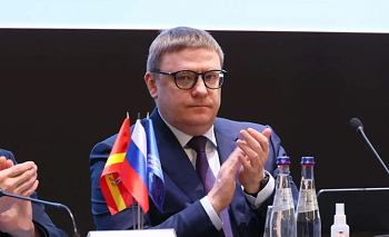 Алексей Текслер поздравил женщин Челябинской области с праздником 8 марта