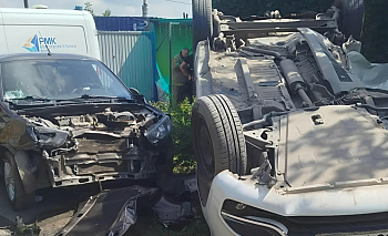 Два человека пострадали в массовом ДТП с переворотом под Челябинском