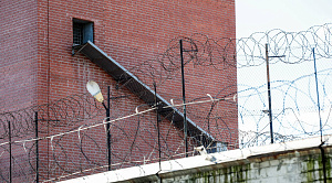 Двое 16-летних подростков в Копейске получили сроки за разбой и кражу